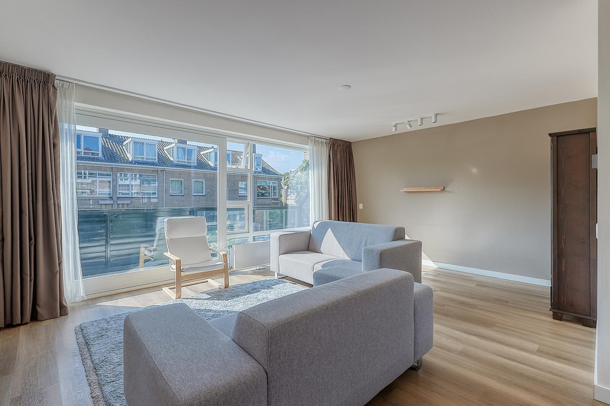Tussenwoning te huur: Ary Schefferstraat 26, 'S-Gravenhage