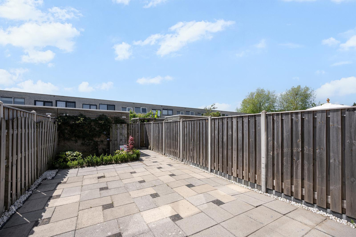 Tussenwoning te huur: Holbeinstraat 14, Almere