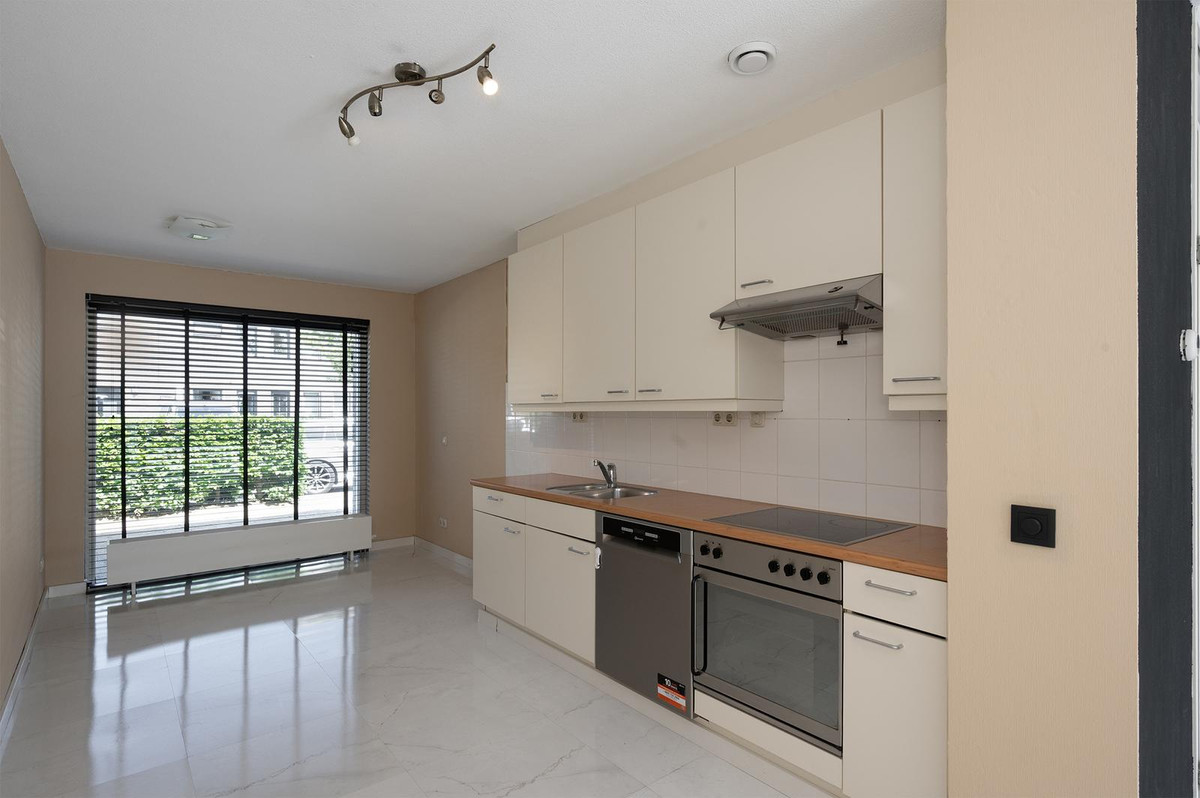 Tussenwoning te huur: Holbeinstraat 14, Almere