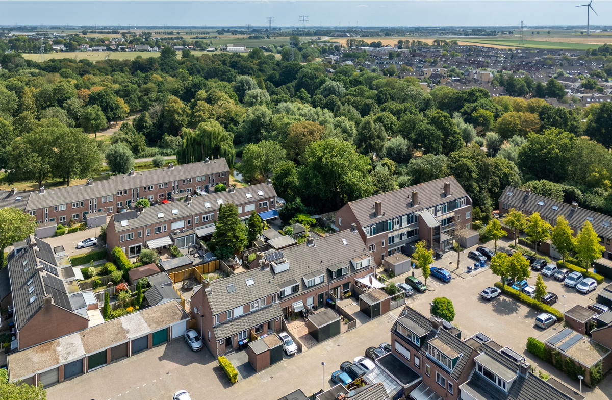 Tussenwoning te koop: Druivengaard 9, Spijkenisse
