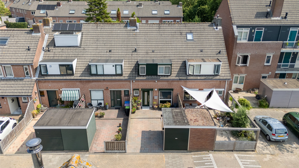 Tussenwoning te koop: Druivengaard 9, Spijkenisse