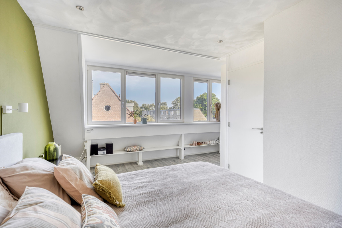 Hoekwoning te koop: Willemsbos 220, Hoofddorp