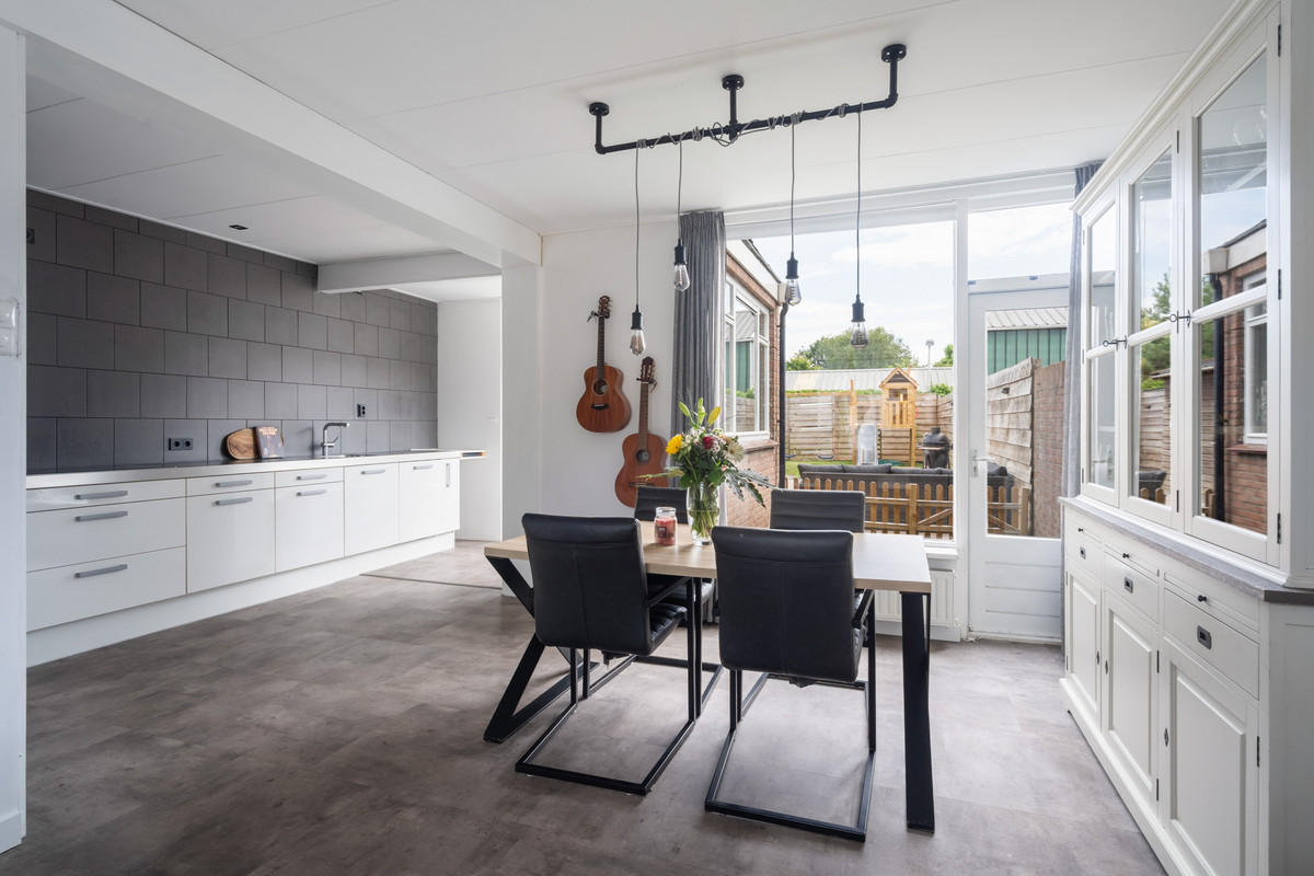 Tussenwoning te koop: Meester Mierasstraat 11, Beesd