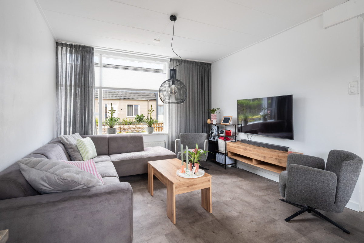 Tussenwoning te koop: Meester Mierasstraat 11, Beesd
