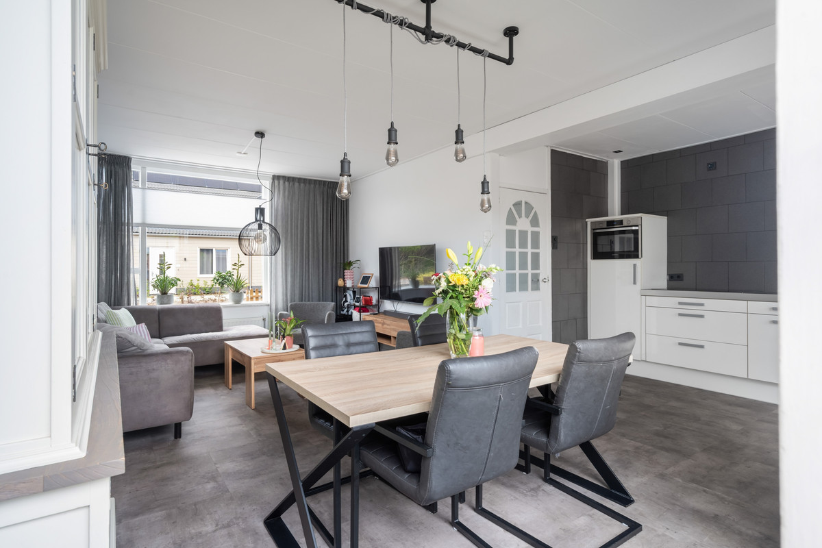 Tussenwoning te koop: Meester Mierasstraat 11, Beesd
