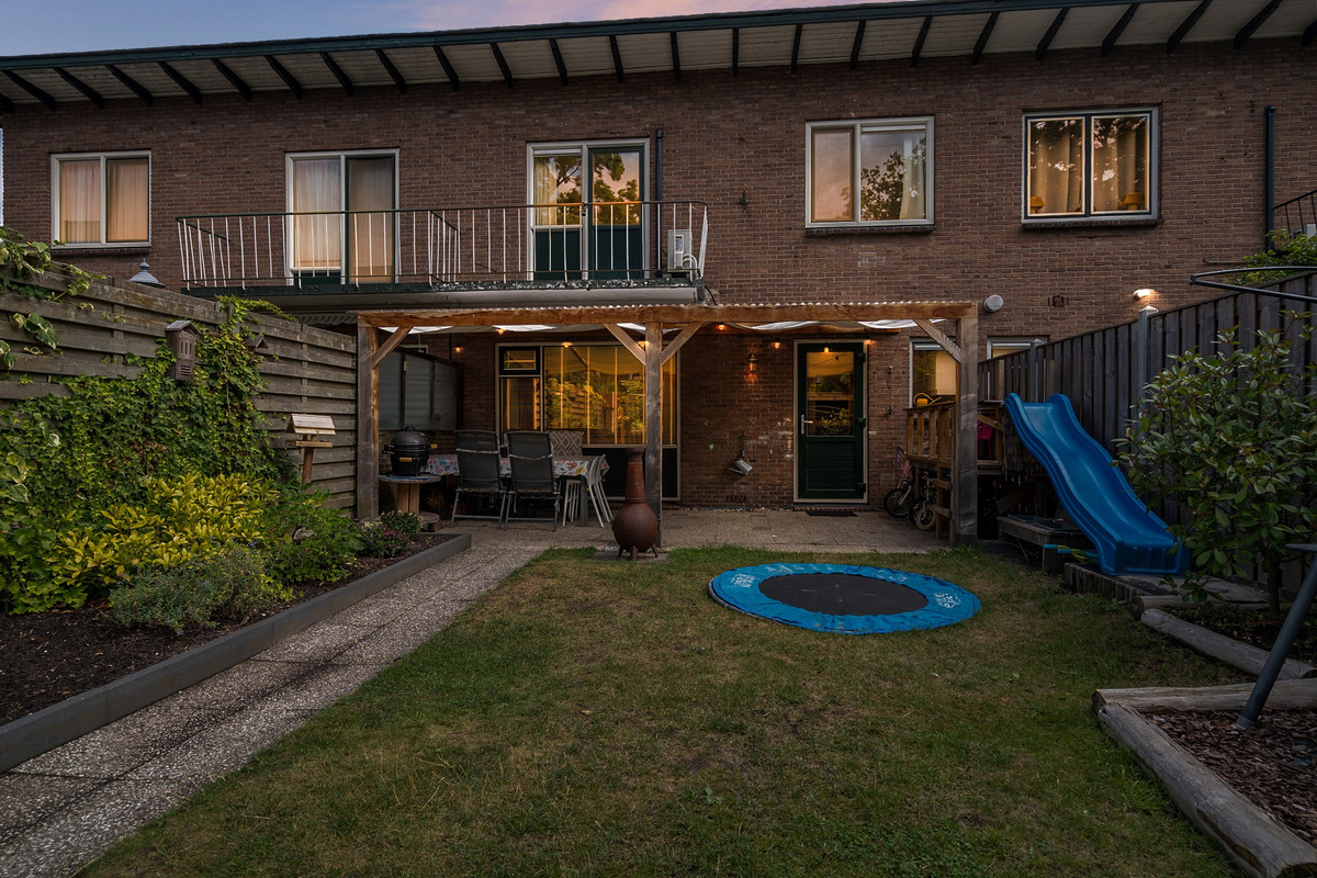 Tussenwoning te koop: Oude Beekbergerweg 316, Apeldoorn