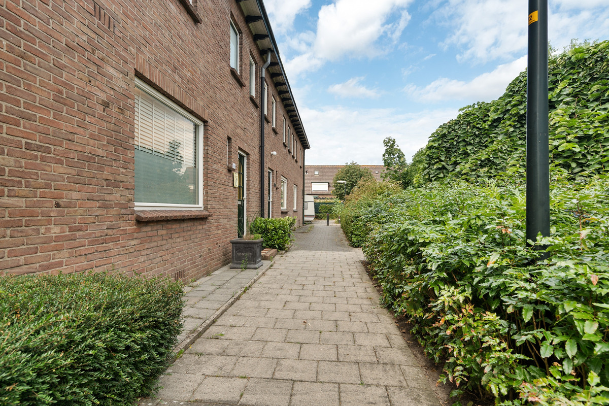 Tussenwoning te koop: Oude Beekbergerweg 316, Apeldoorn