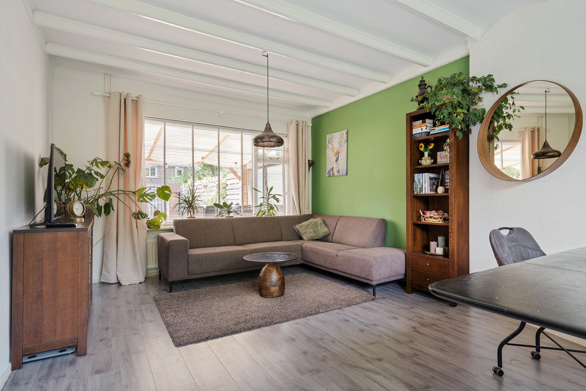 Tussenwoning te koop: Oude Beekbergerweg 316, Apeldoorn