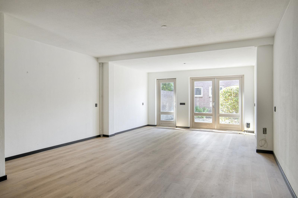 Tussenwoning te koop: Lange Bunder 60, Bavel