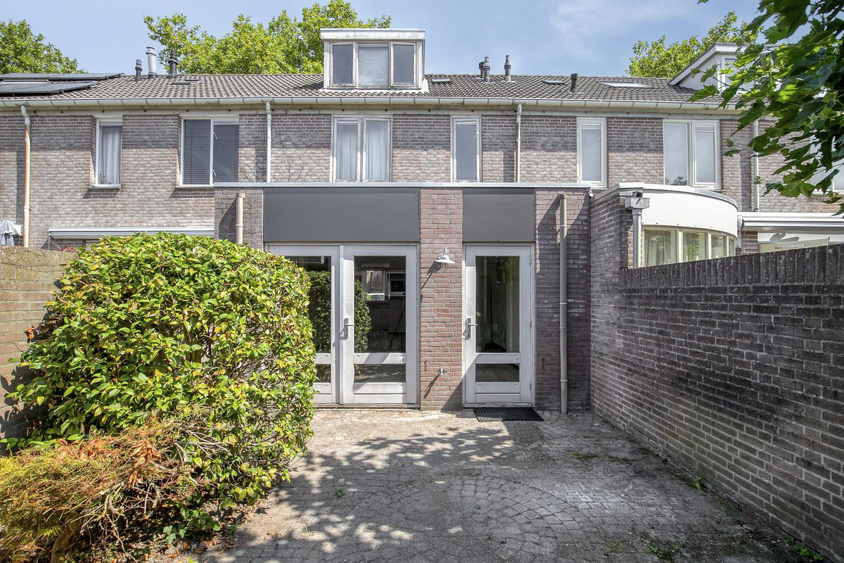 Tussenwoning te koop: Lange Bunder 60, Bavel