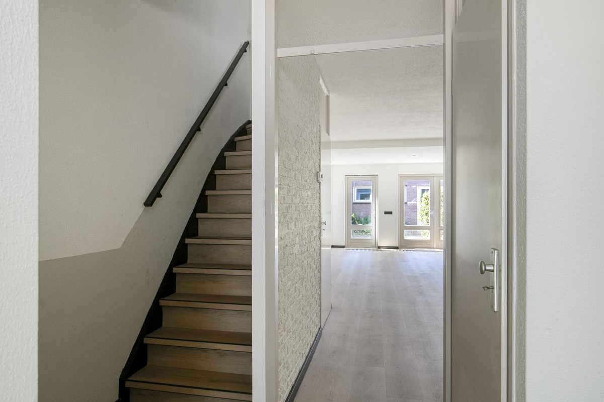 Tussenwoning te koop: Lange Bunder 60, Bavel