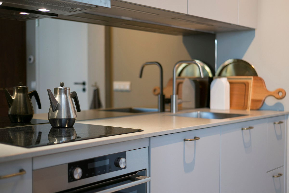 Studio te huur: Haarlemmerweg 334, Amsterdam