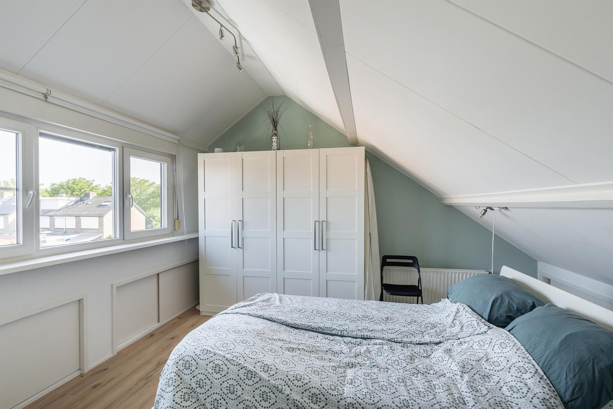 Tussenwoning te koop: Abraham Crijnssenstraat 8, Tholen