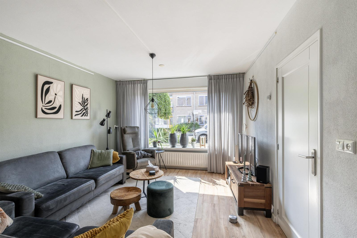 Tussenwoning te koop: Abraham Crijnssenstraat 8, Tholen