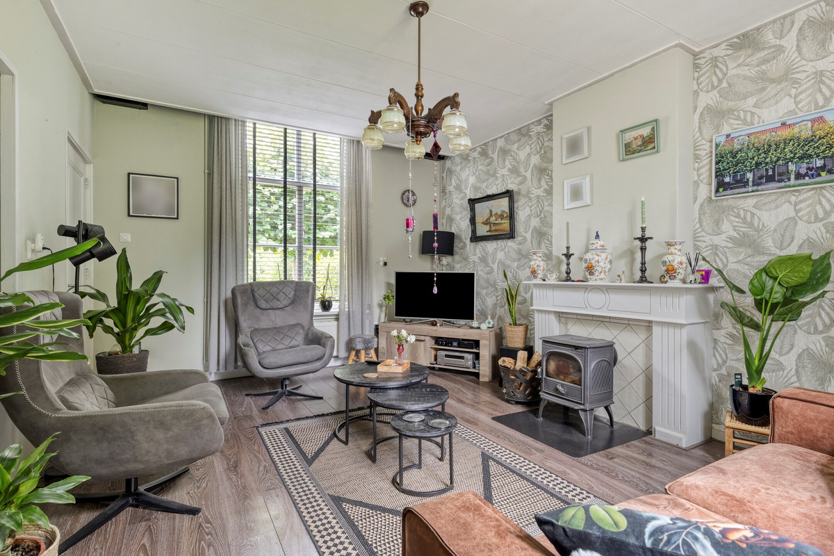 Vrijstaande woning te koop: Meidoornlaan 2, Veenhuizen