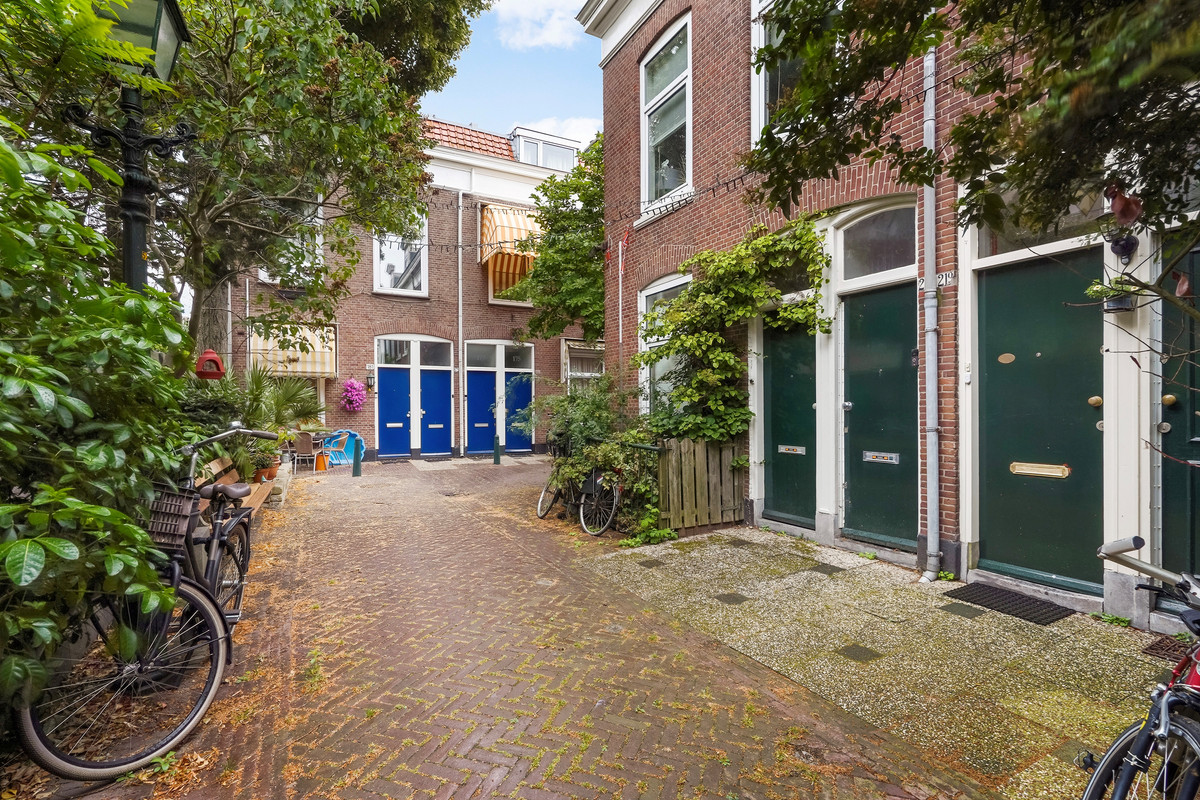 Appartement te koop: Newtonstraat 219, 'S-Gravenhage