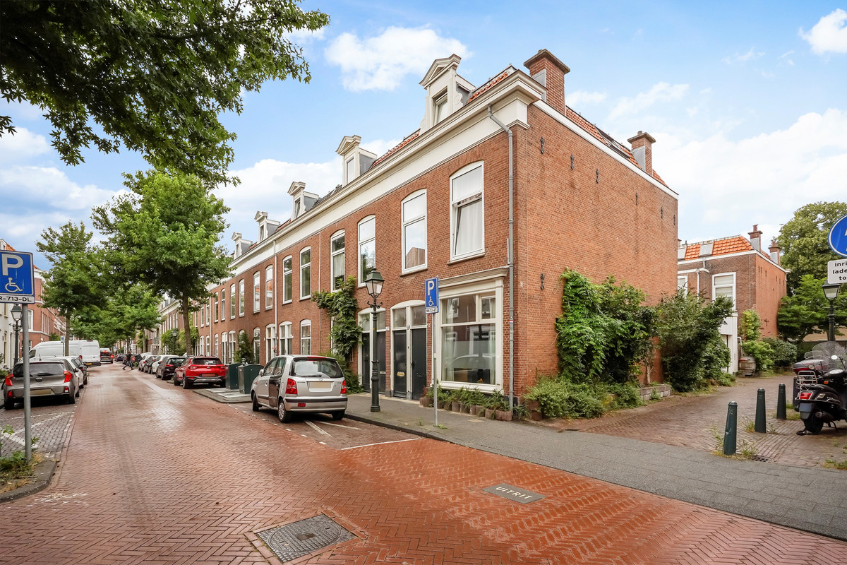 Appartement te koop: Newtonstraat 219, 'S-Gravenhage