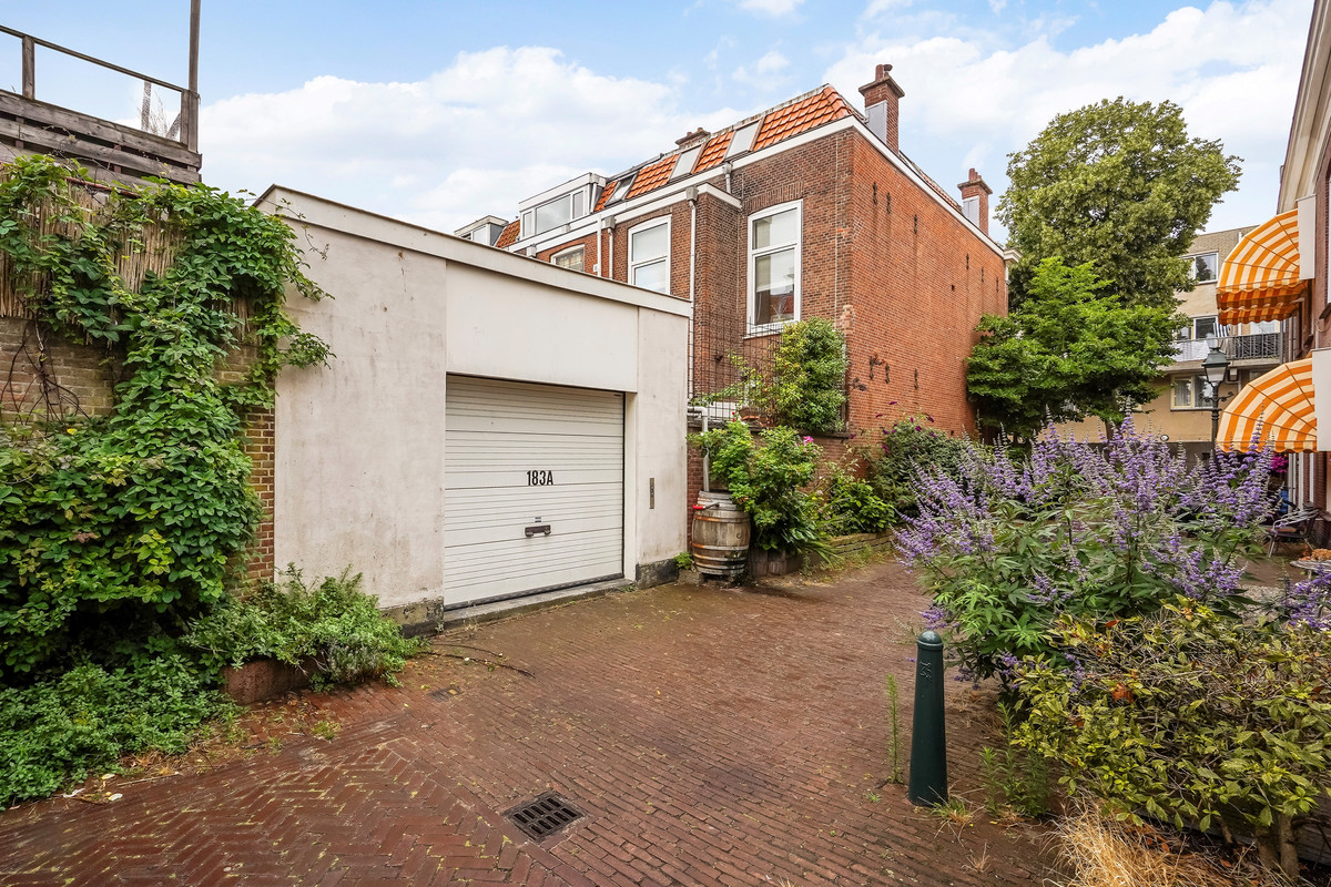 Appartement te koop: Newtonstraat 219, 'S-Gravenhage