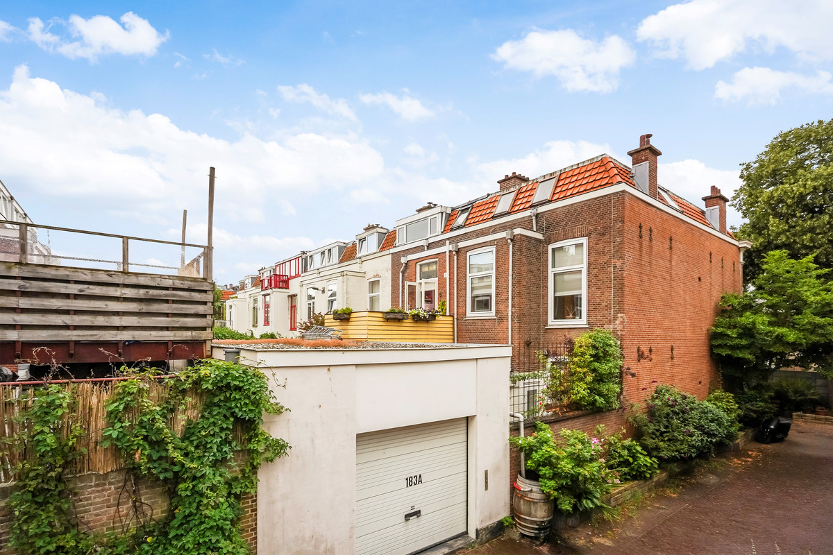 Appartement te koop: Newtonstraat 219, 'S-Gravenhage