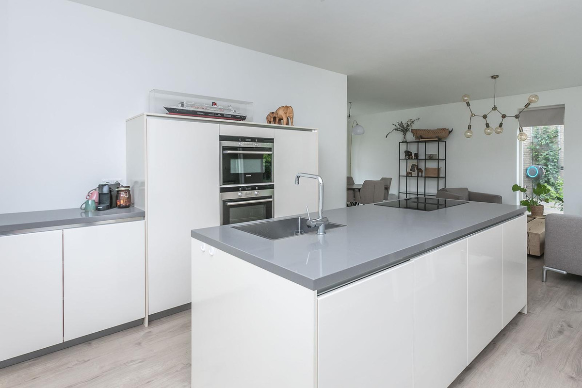 Vrijstaande woning te koop: Schumanstraat 13, Brunssum