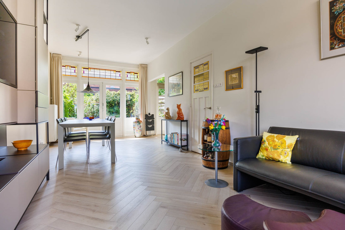Tussenwoning te koop: Zeemanlaan 31, Leiden