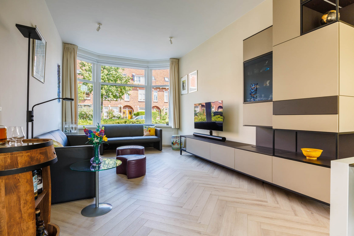 Tussenwoning te koop: Zeemanlaan 31, Leiden