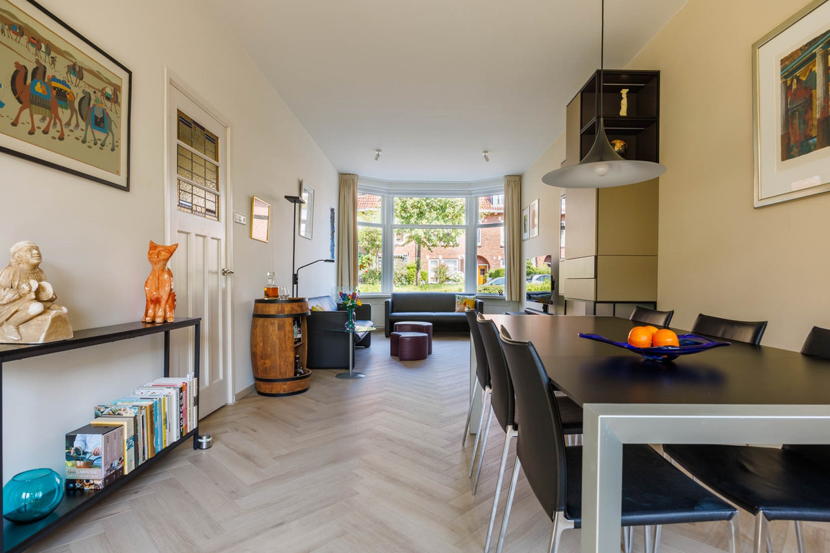 Tussenwoning te koop: Zeemanlaan 31, Leiden