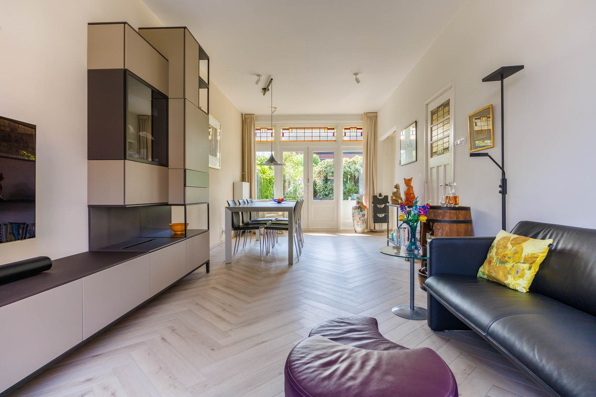 Tussenwoning te koop: Zeemanlaan 31, Leiden