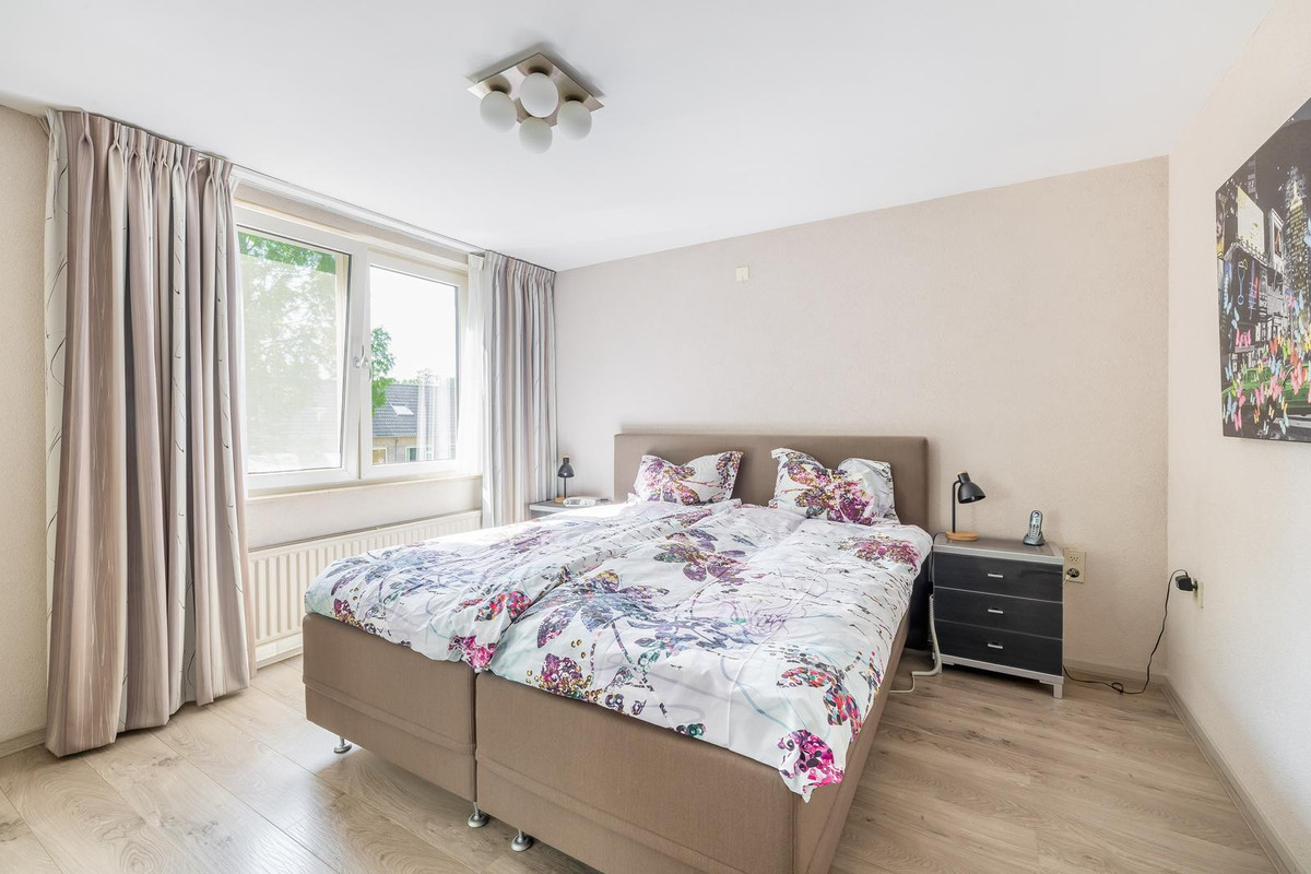 Twee-onder-één-kap te koop: Leijgraaf 184, Belfeld