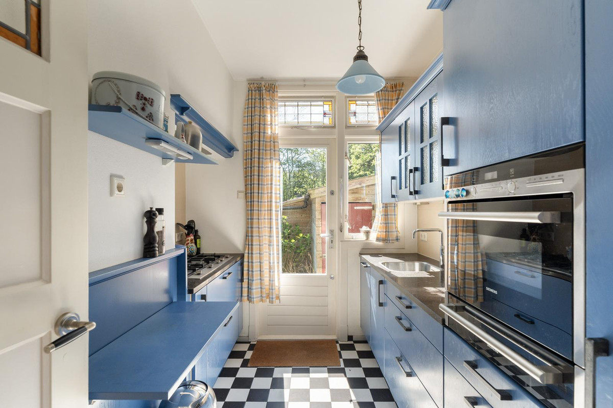 Hoekwoning te koop: Potgieterlaan 12, Voorburg