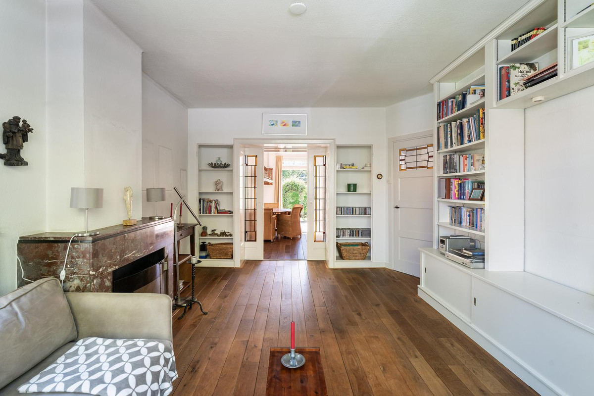 Hoekwoning te koop: Potgieterlaan 12, Voorburg