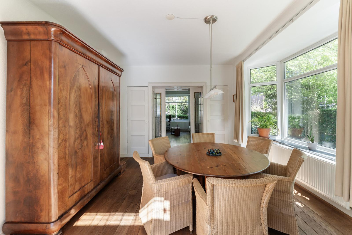 Hoekwoning te koop: Potgieterlaan 12, Voorburg