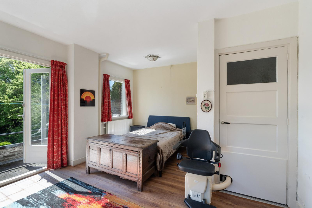 Hoekwoning te koop: Potgieterlaan 12, Voorburg
