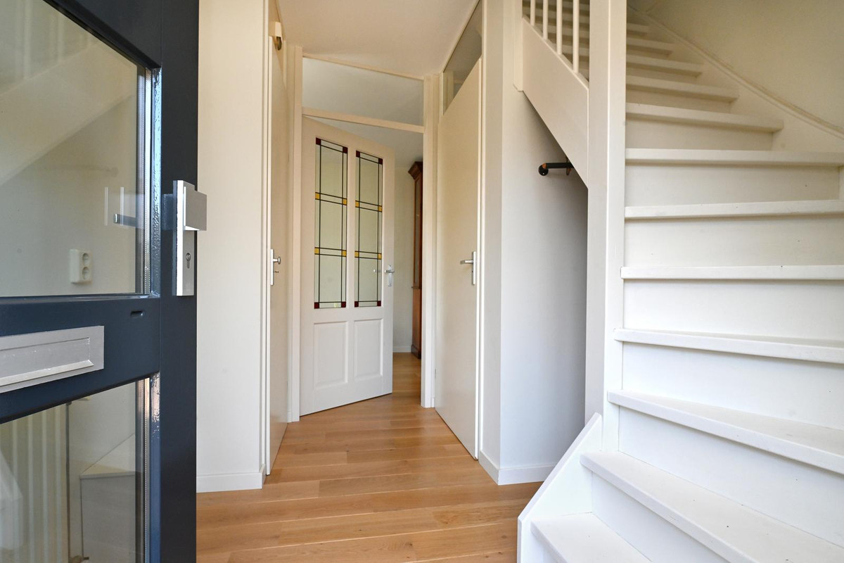 Hoekwoning te koop: Simon Luymesstraat 1, Nieuw-Vossemeer