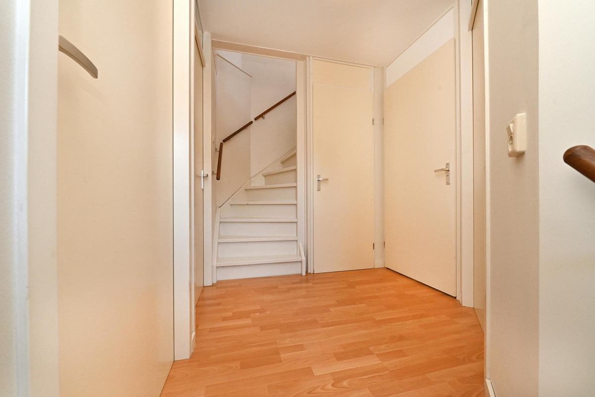Hoekwoning te koop: Simon Luymesstraat 1, Nieuw-Vossemeer