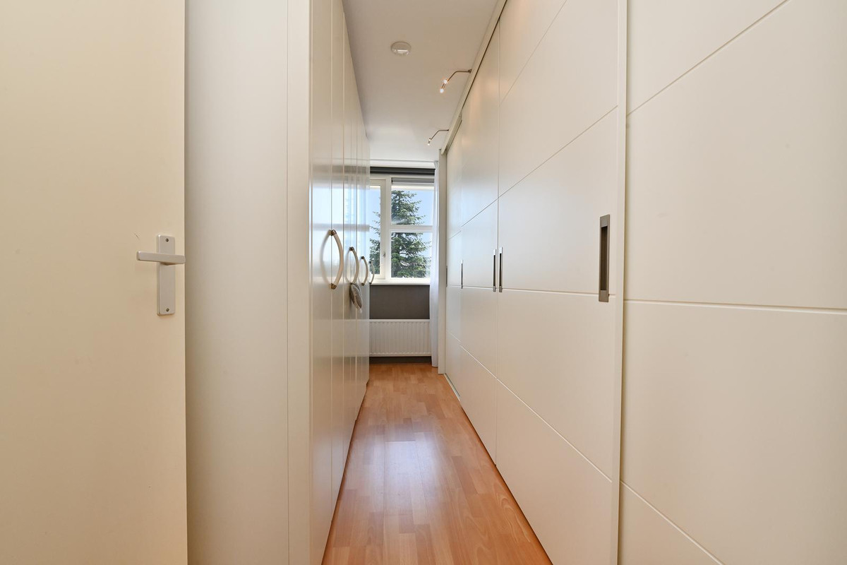 Hoekwoning te koop: Simon Luymesstraat 1, Nieuw-Vossemeer