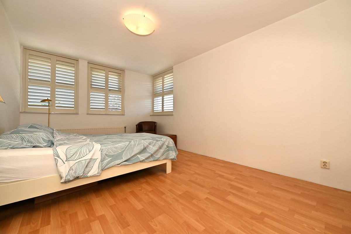 Hoekwoning te koop: Simon Luymesstraat 1, Nieuw-Vossemeer