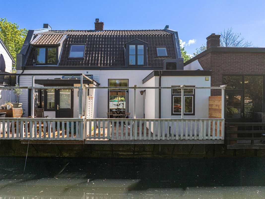 Tussenwoning te koop: Noordereinde 23, 'S-Graveland