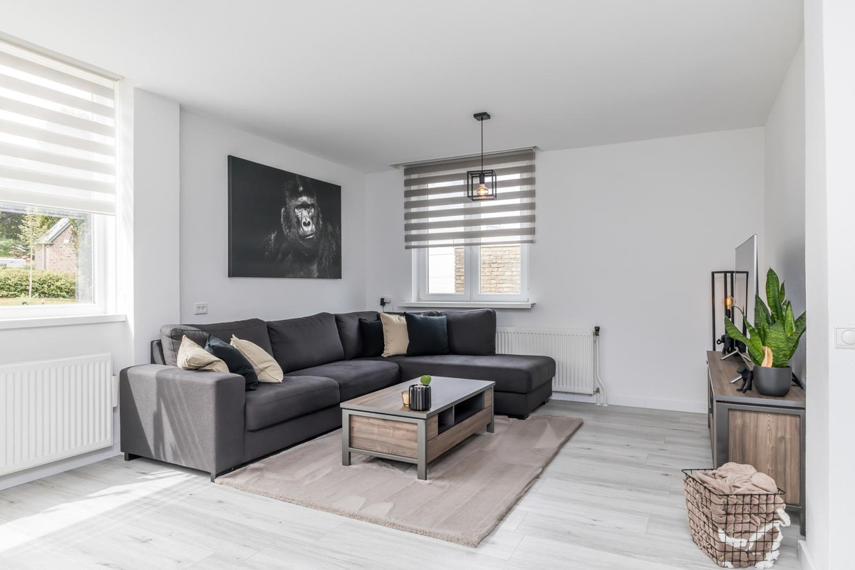 Hoekwoning te koop: Bernhardstraat 1, Puth