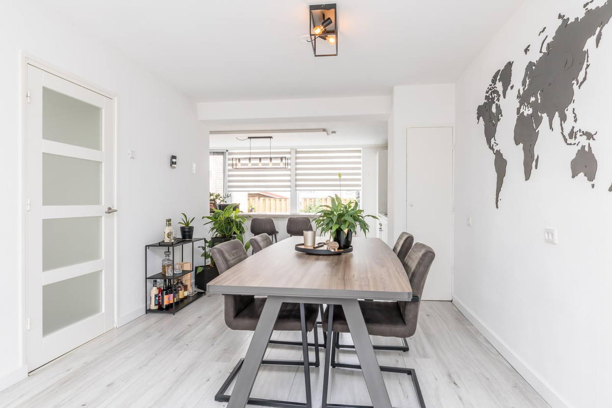 Hoekwoning te koop: Bernhardstraat 1, Puth