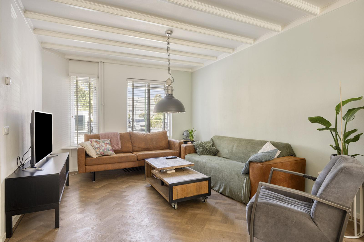 Tussenwoning te koop: Het Juweel 20, Hilvarenbeek