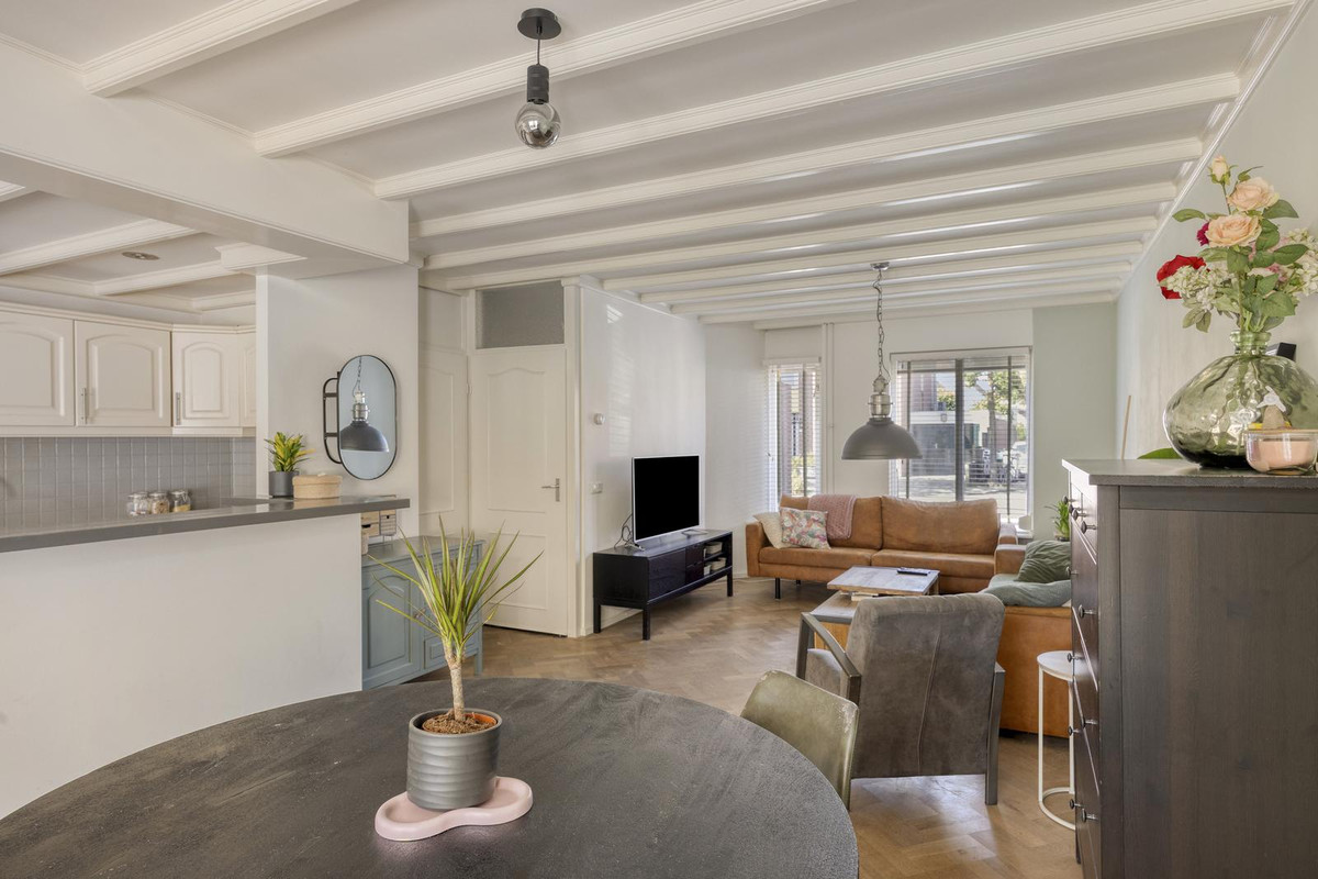 Tussenwoning te koop: Het Juweel 20, Hilvarenbeek