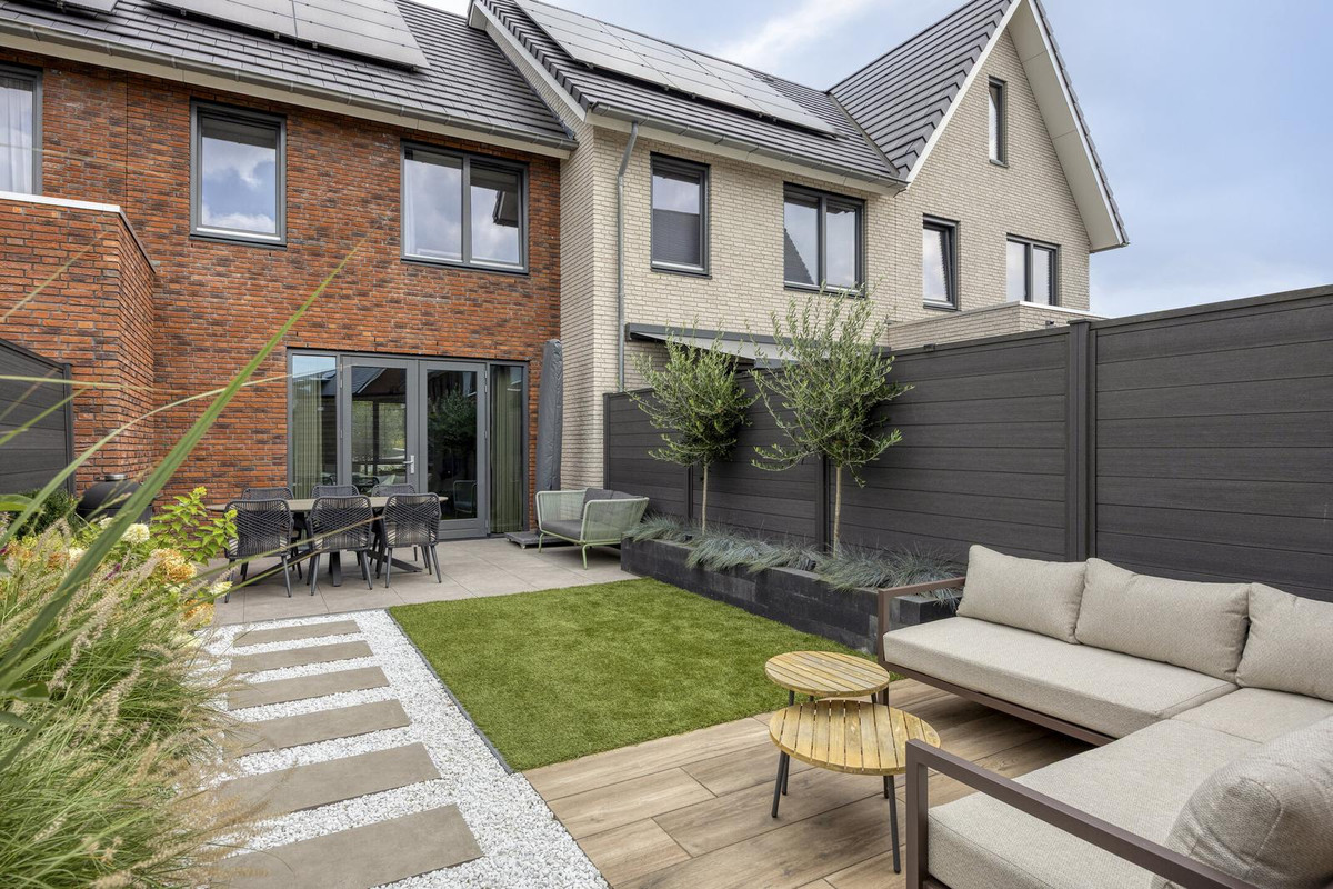 Tussenwoning te koop: Sportlaan 21, Bergen Op Zoom