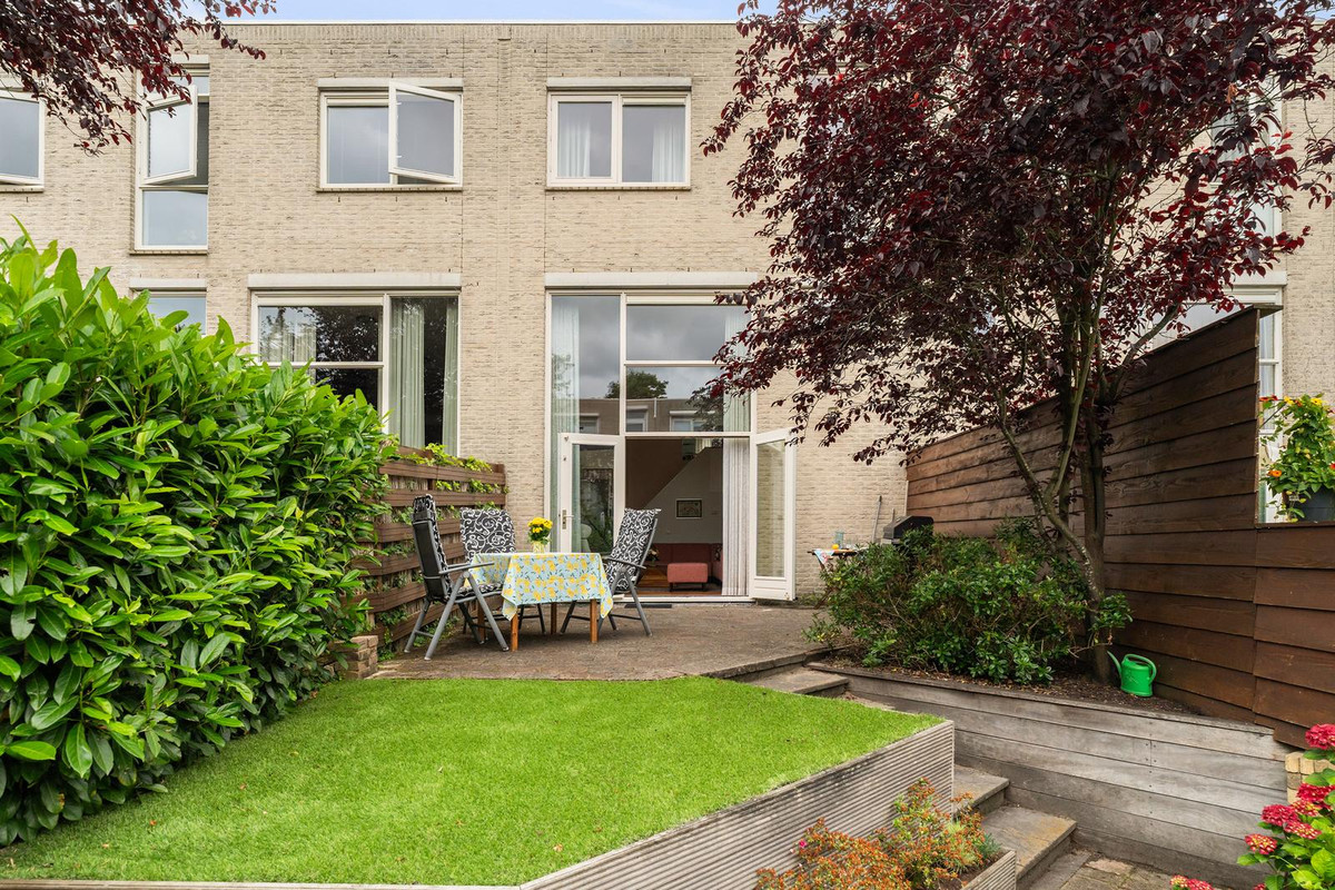 Tussenwoning te koop: Arie de Zeeuwstraat 41, Rotterdam