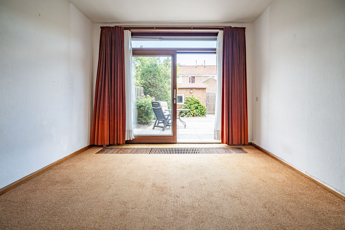 Tussenwoning te koop: Kanaalweg 33, Leiden