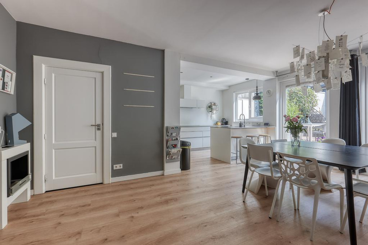 Tussenwoning te huur: Willemstraat 83, 'S-Gravenhage