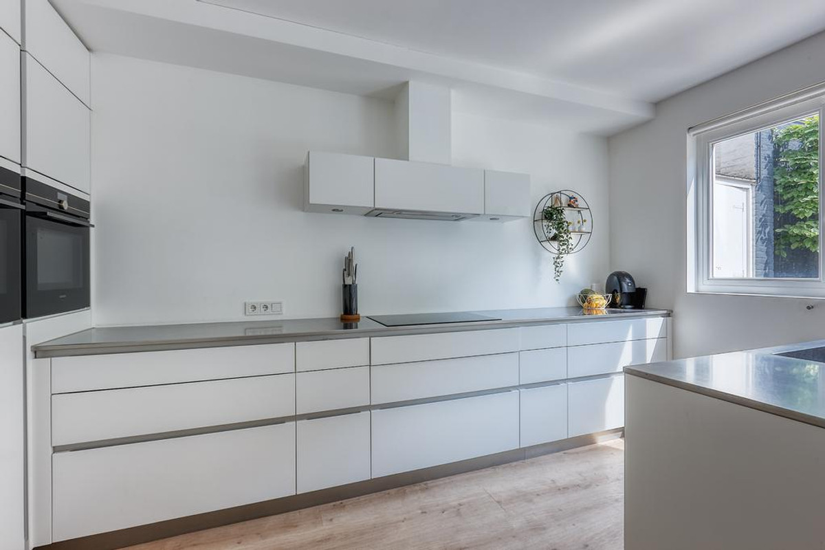 Tussenwoning te huur: Willemstraat 83, 'S-Gravenhage