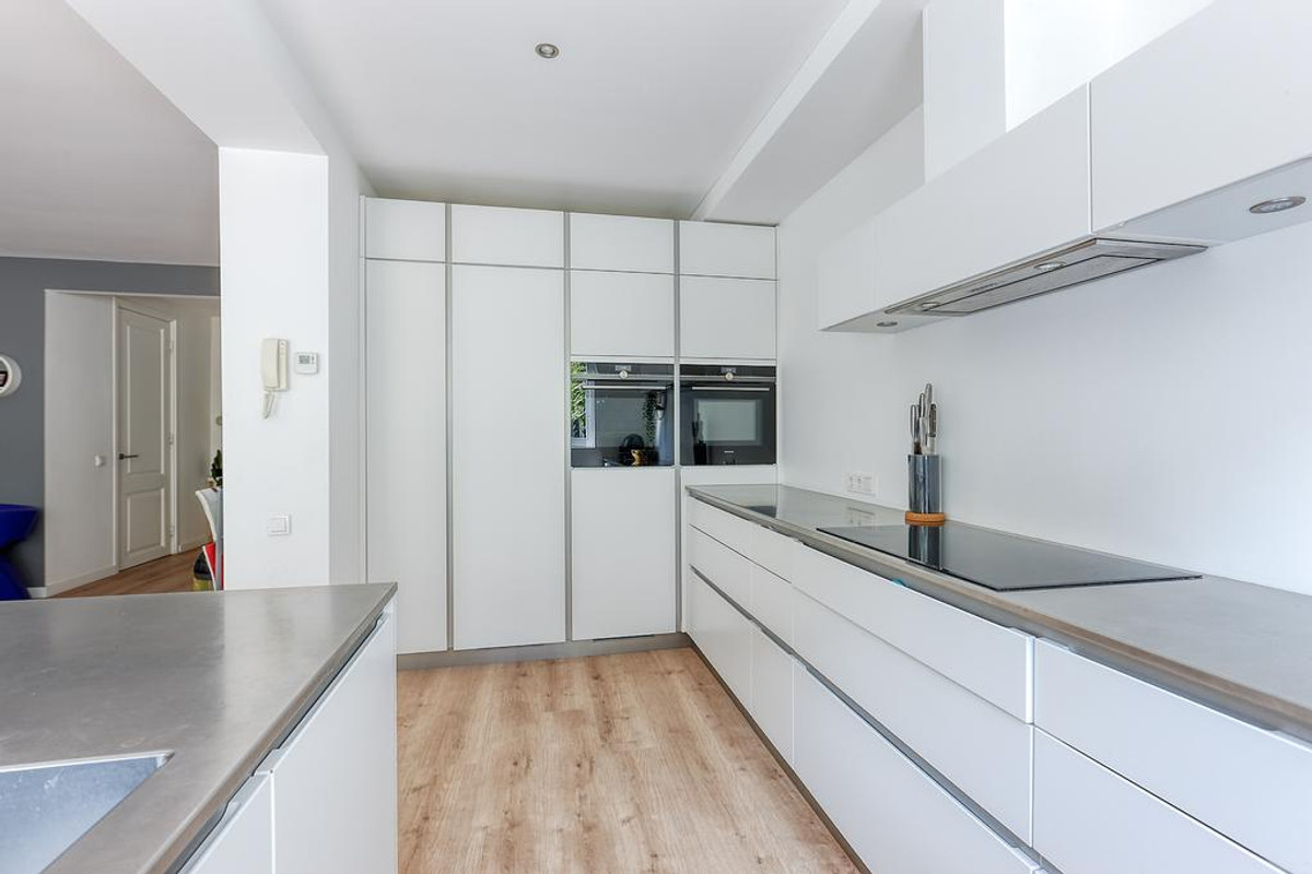 Tussenwoning te huur: Willemstraat 83, 'S-Gravenhage