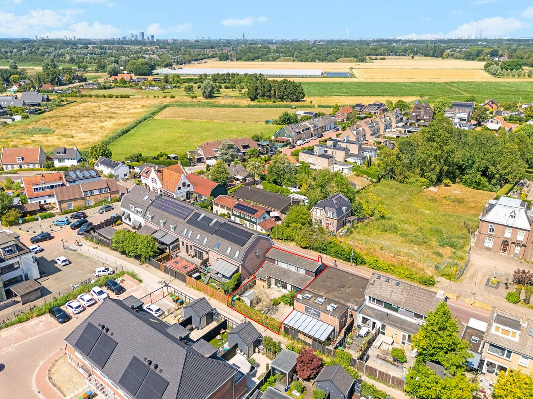 Vrijstaande woning te koop: Dorpsdijk 211, Rhoon