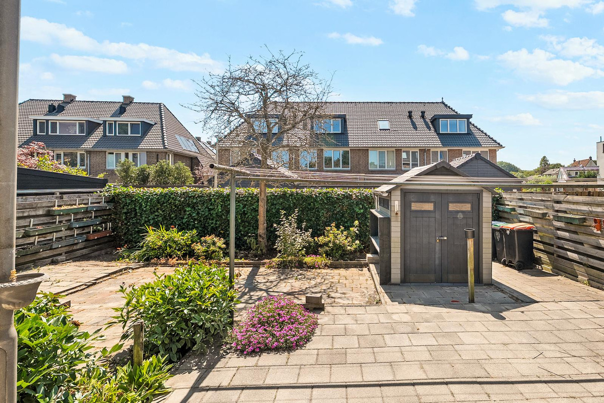 Vrijstaande woning te koop: Dorpsdijk 211, Rhoon